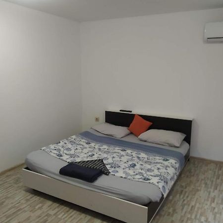 Apartamento Апартамент Средна Гора Varna Exterior foto